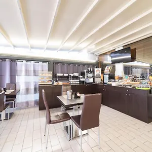 Hotel Cesirja, Casavatore